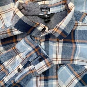 Volcom Men's Casual Blue and Brown Plaid Shirt